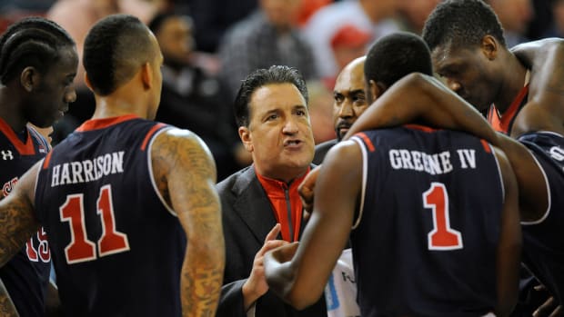 St. John's beats Saint Mary's
